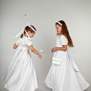Sukienka komunijna o podwyższonym stanie z krótkim rękawem